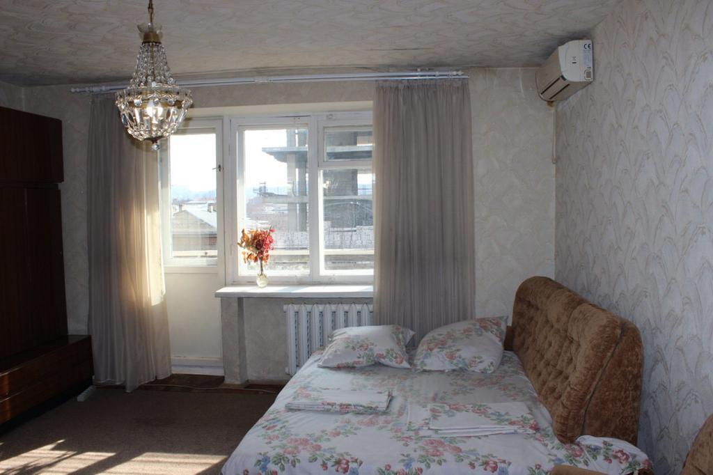Apartment Near Opera Hause Dniepropietrowsk Zewnętrze zdjęcie